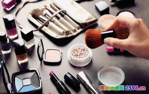 化妆品批发市场在哪里,怎么找化妆品货源进货渠道有哪些?